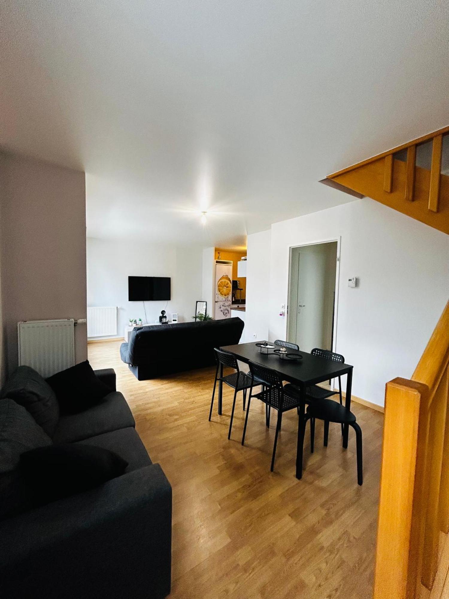 Duplex Lumineux Tout Equipe/Rer D/Balcon/Parking Корбей-Эссон Экстерьер фото